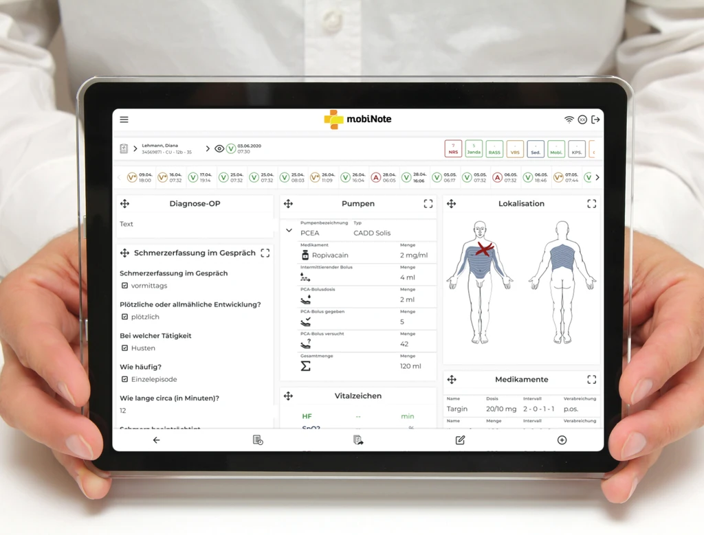 Ein Tablet mit einer App, die für die medizinische Dokumentation genutzt wird.